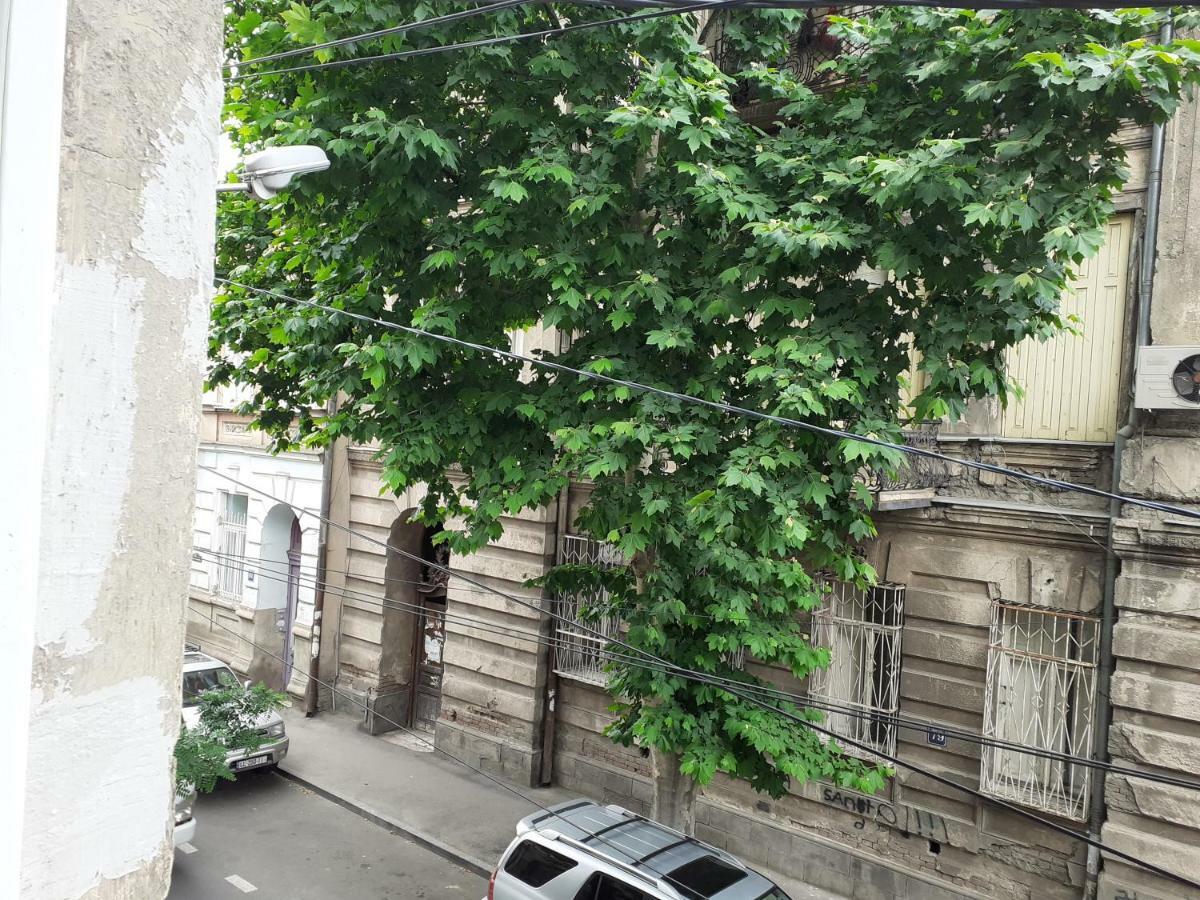 Woodmood Hostel Tbilisi Exterior photo